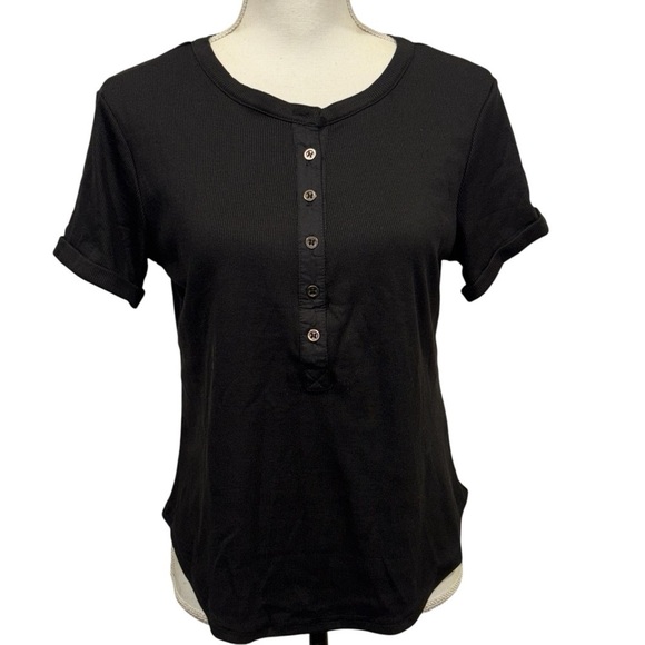 Tops - Unbranded Black Tee, sz M